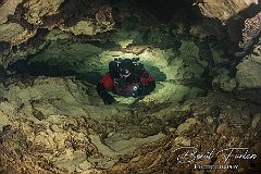 UWF00992