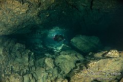 UWF01145
