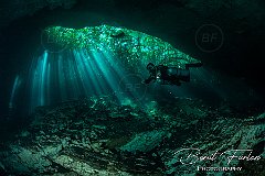 UWF00622