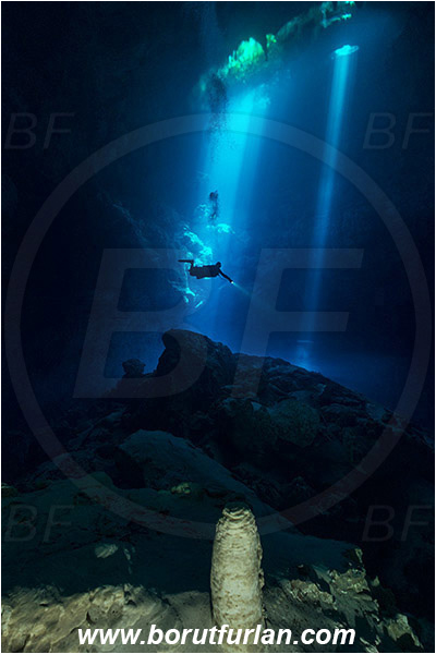 Cave, El Pit, Cenotes, Tulum, Yucatan, Mexico, Light ray, Stalactite, Diver