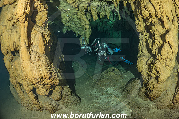Cave, Takbeluum, Cenotes, Tulum, Yucatan, Mexico, Stalactite, Diver, Underwater photographer