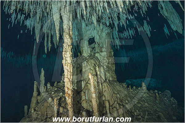 Cave, Dream gate, Cenotes, Tulum, Yucatan, Mexico, Stalactite, Air pocket, Reflection