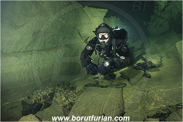 Cave, Steberk, Lipsenj, Slovenia, Diver