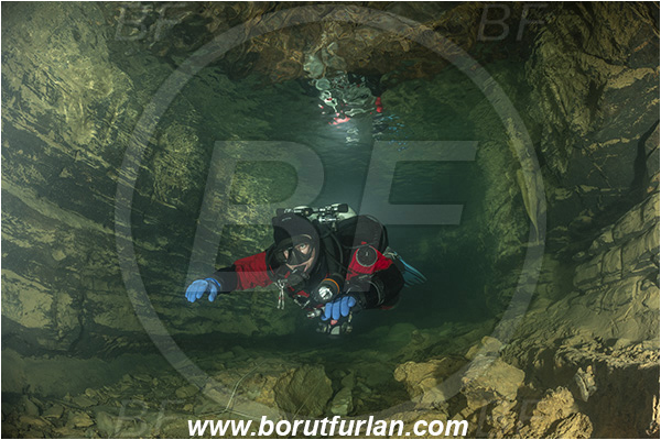 Cave, Suhadolca, Cerkniško jezero, Slovenia, Diver