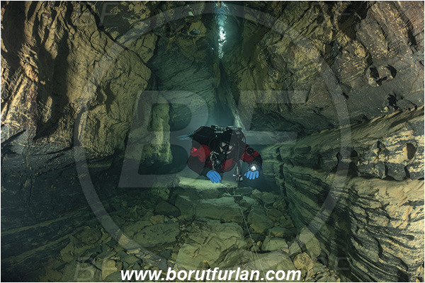 Cave, Suhadolca, Cerkniško jezero, Slovenia, Diver, Backlight