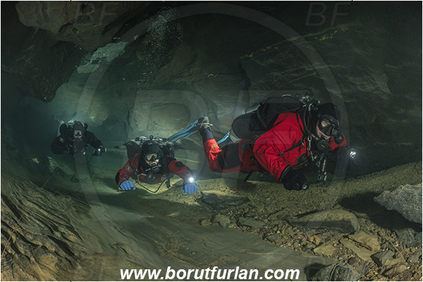 Cave, Suhadolca, Cerkniško jezero, Slovenia, Diver, Backlight, Divers