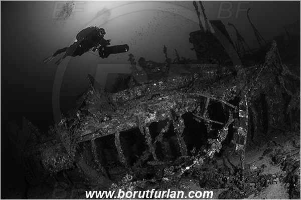 Peljesac, Croatia, Adriatic sea, Mediterranean sea, Wreck, S-57 wreck (German "speedboat" from WW II), S-57, Diver, Underwater scooter, Black&white