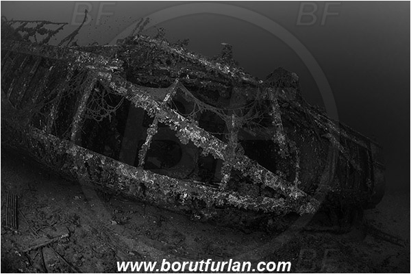 Peljesac, Croatia, Adriatic sea, Mediterranean sea, Wreck, S-57 wreck (German "speedboat" from WW II), S-57, Diver, Black&white