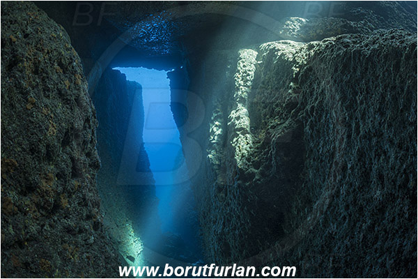 Island Susac, Croatia, Adriatic sea, Mediterranean sea, Reef, Cave, Light rays, Canyon