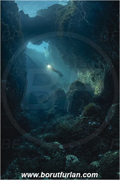 Island Susac, Croatia, Adriatic sea, Mediterranean sea, Reef, Sea lake, Widow, Light rays, Bridge, Diver