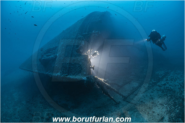 Island Vis, Croatia, Adriatic sea, Mediterranean sea, Wreck Brioni, Wreck, Brioni, Bow, Diver