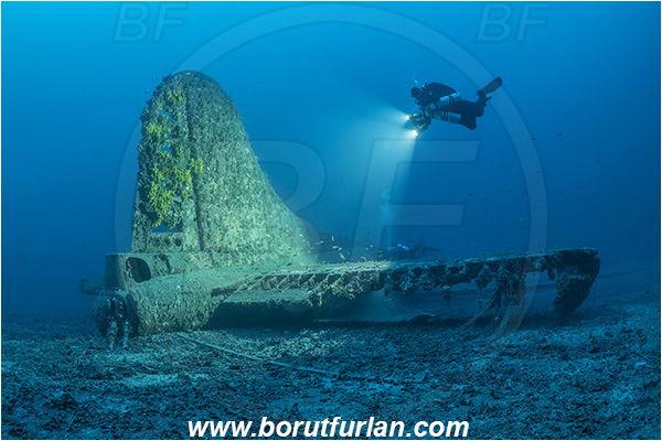 Island Vis, Croatia, Adriatic sea, Mediterranean sea, Wreck, Airplane, Bomber, B-17, Flying fortress, Diver, Technical diver