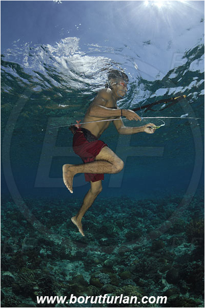 Pantar, Alor, Indonesia, Reef, Native diver, Native fisherman, Underwater fisherman, Speargun