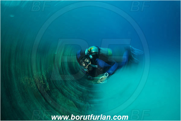 Marsa Shagra, Marsa Alam, Egypt, Red sea, Diver, Reef, Long exposure, Rotation, Rotation during exposure