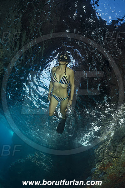 Baja California, Cave, Isla Partida, Los Islotes, Mexico, Pacific ocean, Reef, Sea of Cortez, Snorkeling, Breath-hold diving, Apnea, Girl, Swimming suit, Canyon