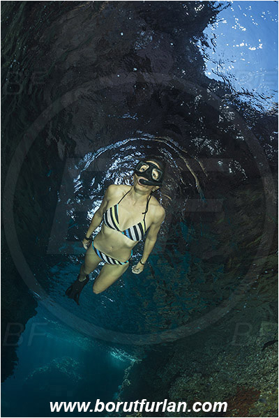 Baja California, Cave, Isla Partida, Los Islotes, Mexico, Pacific ocean, Reef, Sea of Cortez, Snorkeling, Breath-hold diving, Apnea, Girl, Swimming suit, Canyon