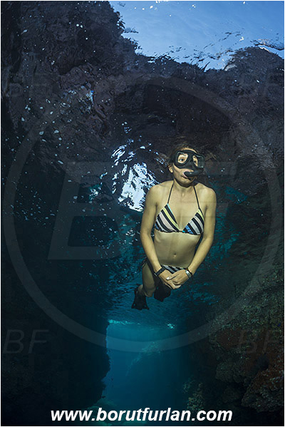 Baja California, Cave, Isla Partida, Los Islotes, Mexico, Pacific ocean, Reef, Sea of Cortez, Snorkeling, Breath-hold diving, Apnea, Girl, Swimming suit, Canyon